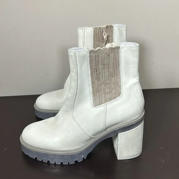 FREE People James Chelsea Boot Leather Ice platform chunky 39.5 US 9 NEW